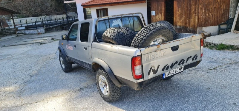 Nissan Navara, снимка 4 - Автомобили и джипове - 47488387