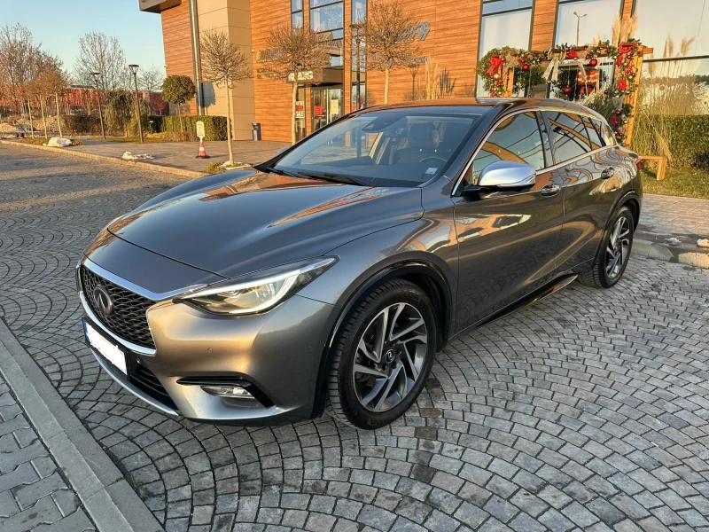 Infiniti Q30 2.2d AWD 170к.с CITY BLACK EDITION 4X4/EURO6, снимка 8 - Автомобили и джипове - 48737262