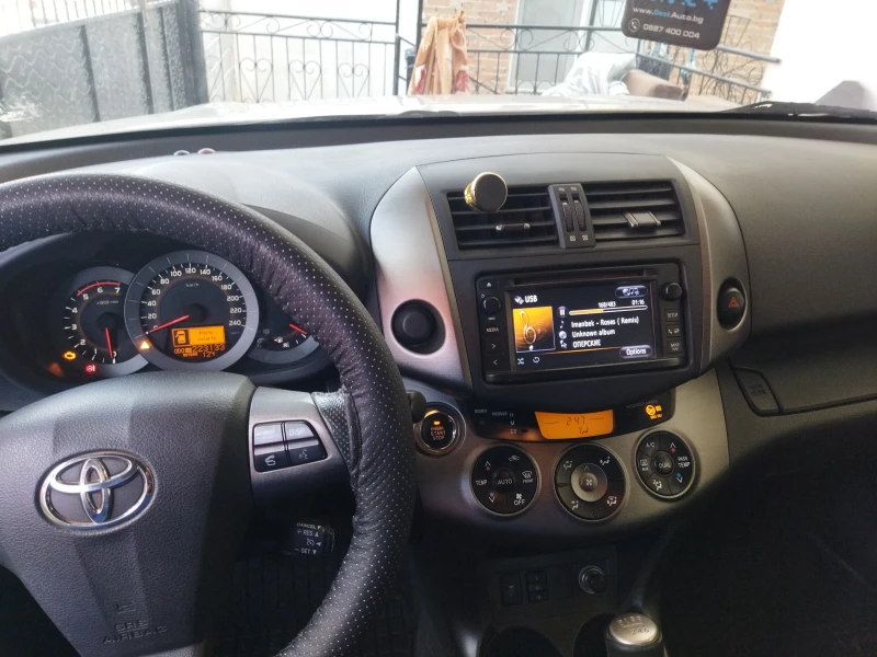 Toyota Rav4, снимка 15 - Автомобили и джипове - 49449405