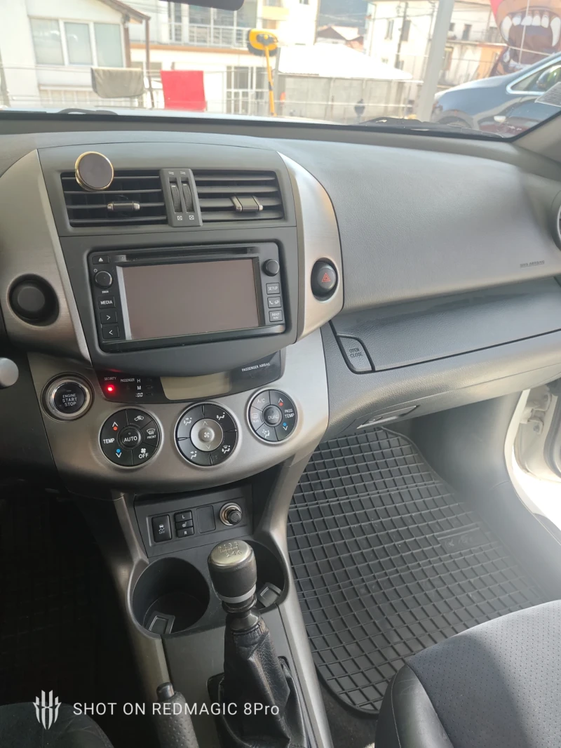 Toyota Rav4, снимка 7 - Автомобили и джипове - 49449405