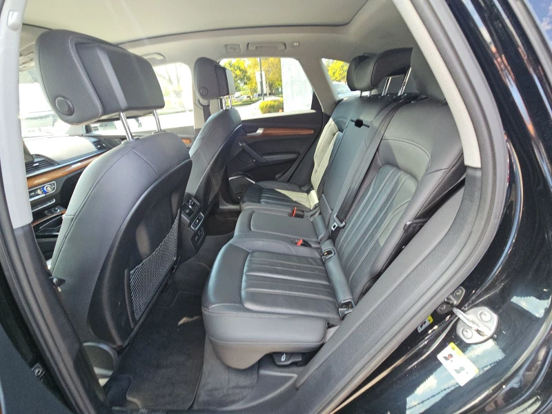 Audi Q5 Premium Plus, снимка 9 - Автомобили и джипове - 52405383