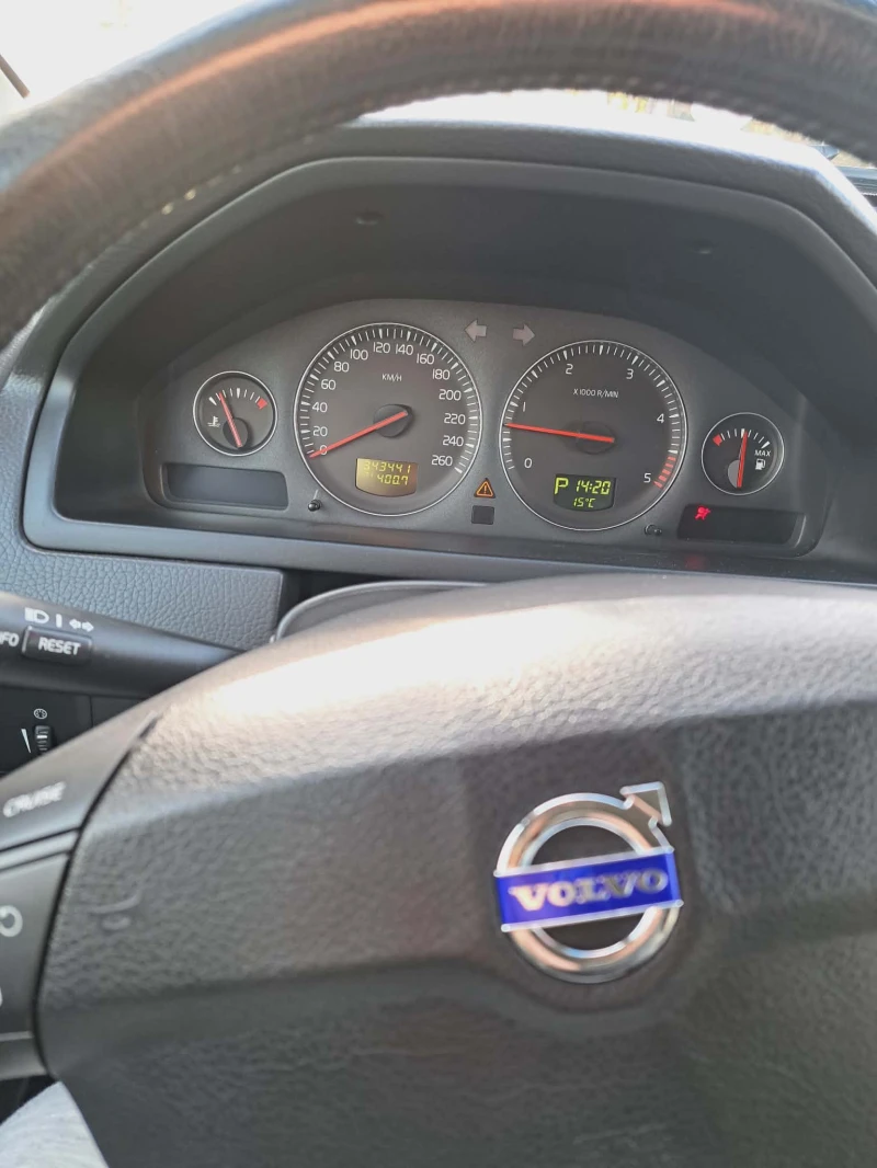 Volvo Xc90, снимка 9 - Автомобили и джипове - 52735147