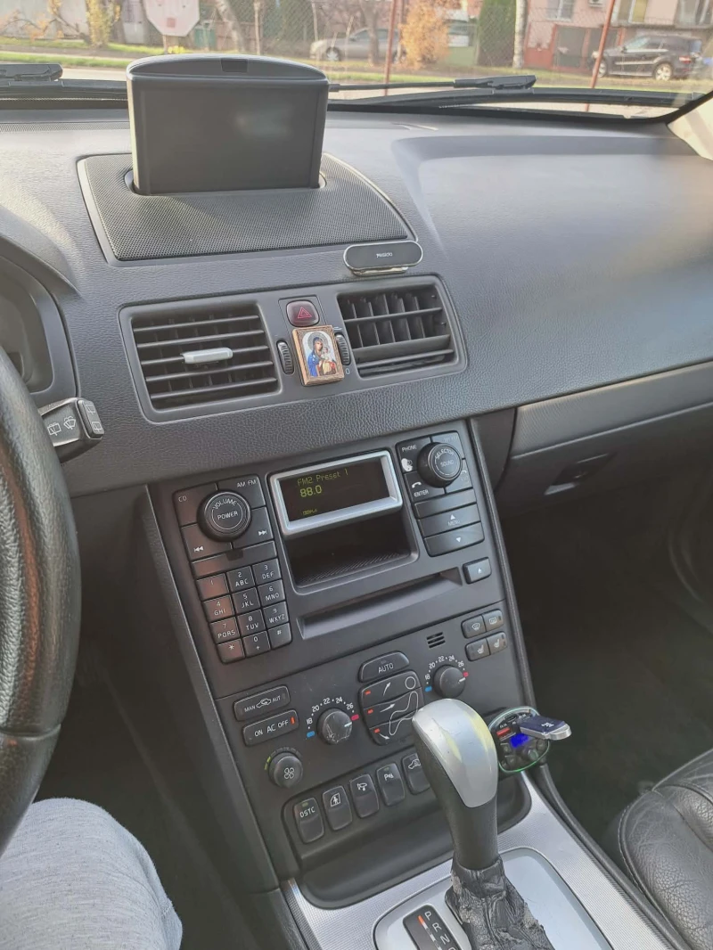 Volvo Xc90, снимка 8 - Автомобили и джипове - 52735147