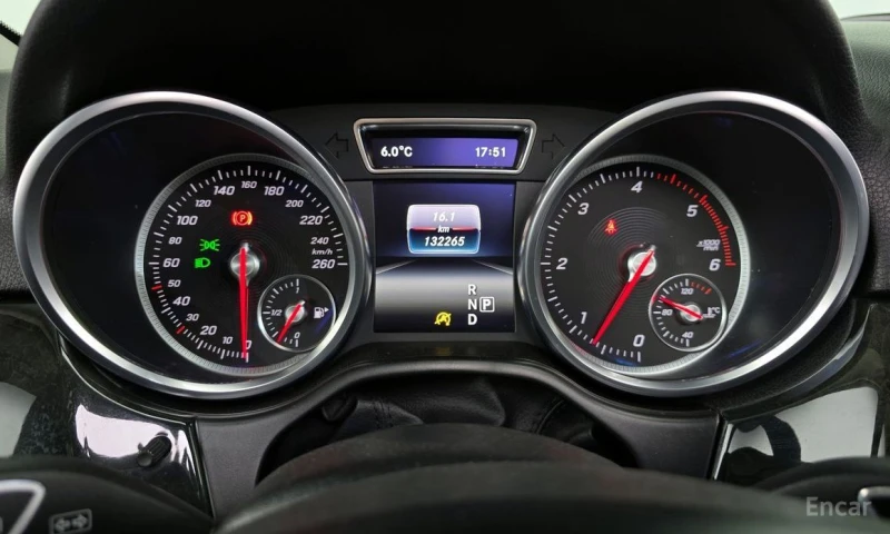 Mercedes-Benz GLE 350, снимка 8 - Автомобили и джипове - 53112256