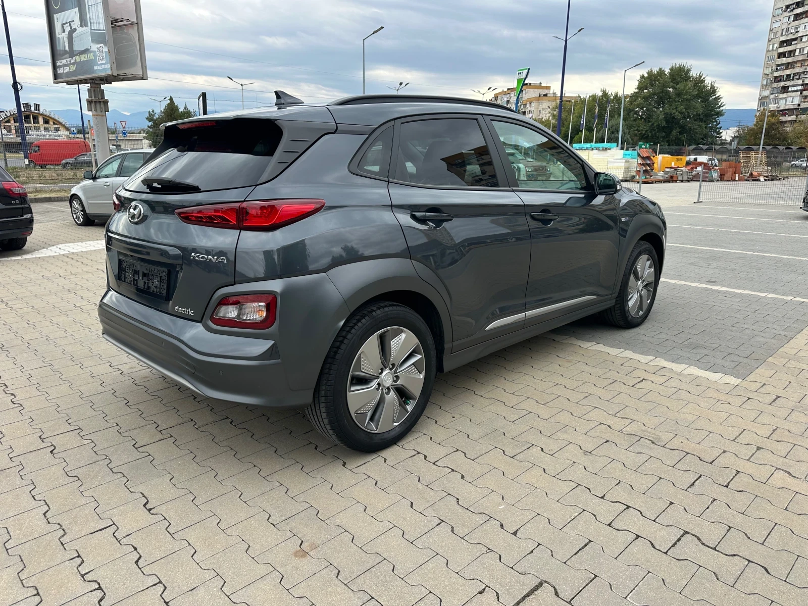 Hyundai Kona Premium/64 kWh /204 kc/Термопомпа - изображение 4