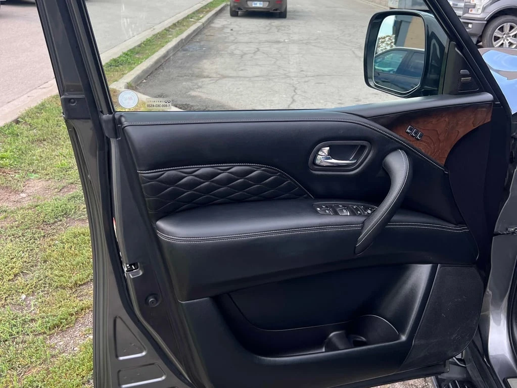 Infiniti QX80 * LUXE 8 Passenger * CARFAX *    | Mobile.bg   12