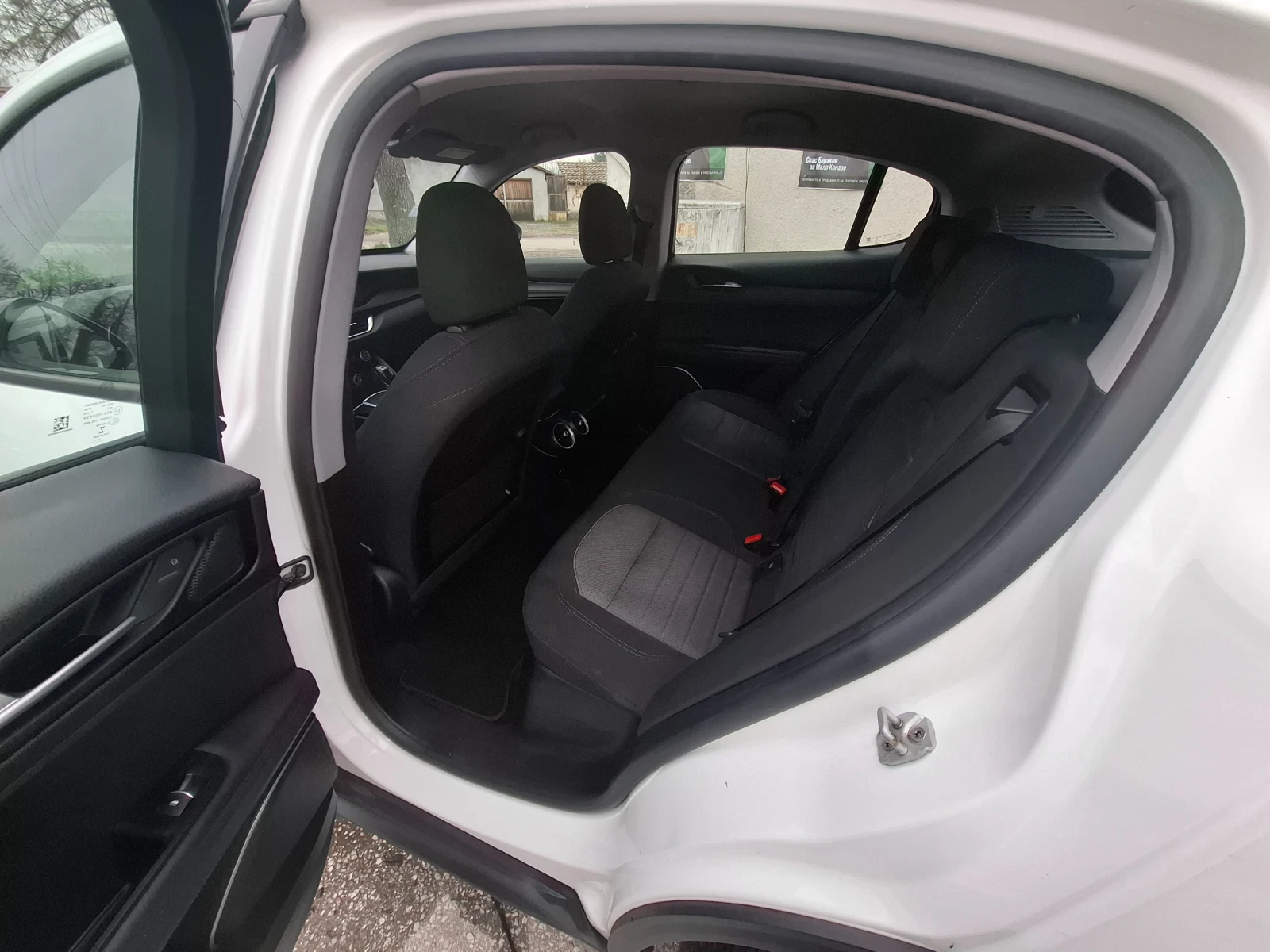 Alfa Romeo Stelvio 2.2 - изображение 6