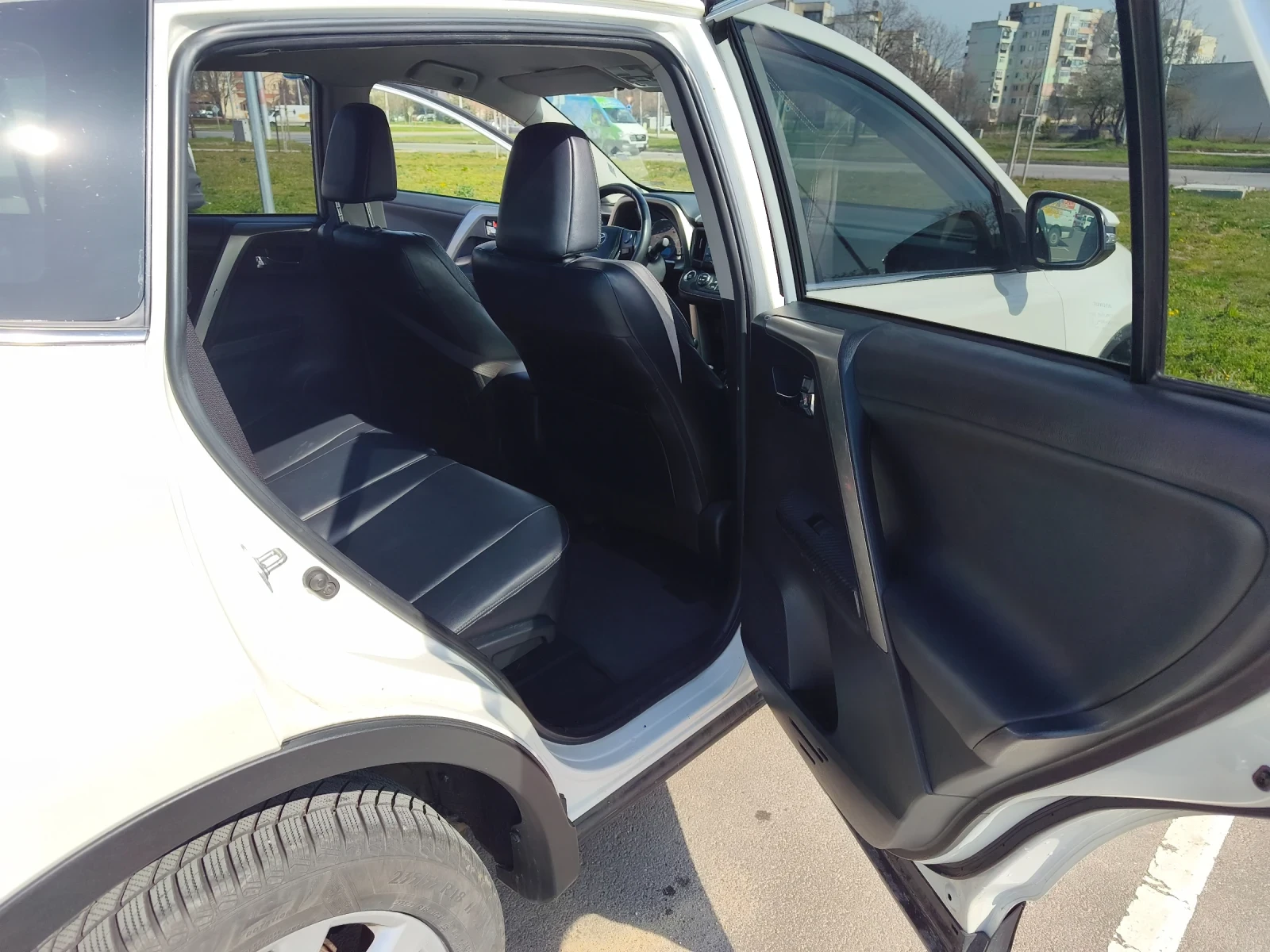 Toyota Rav4 20th Anniversary , снимка 6 - Автомобили и джипове - 53813507