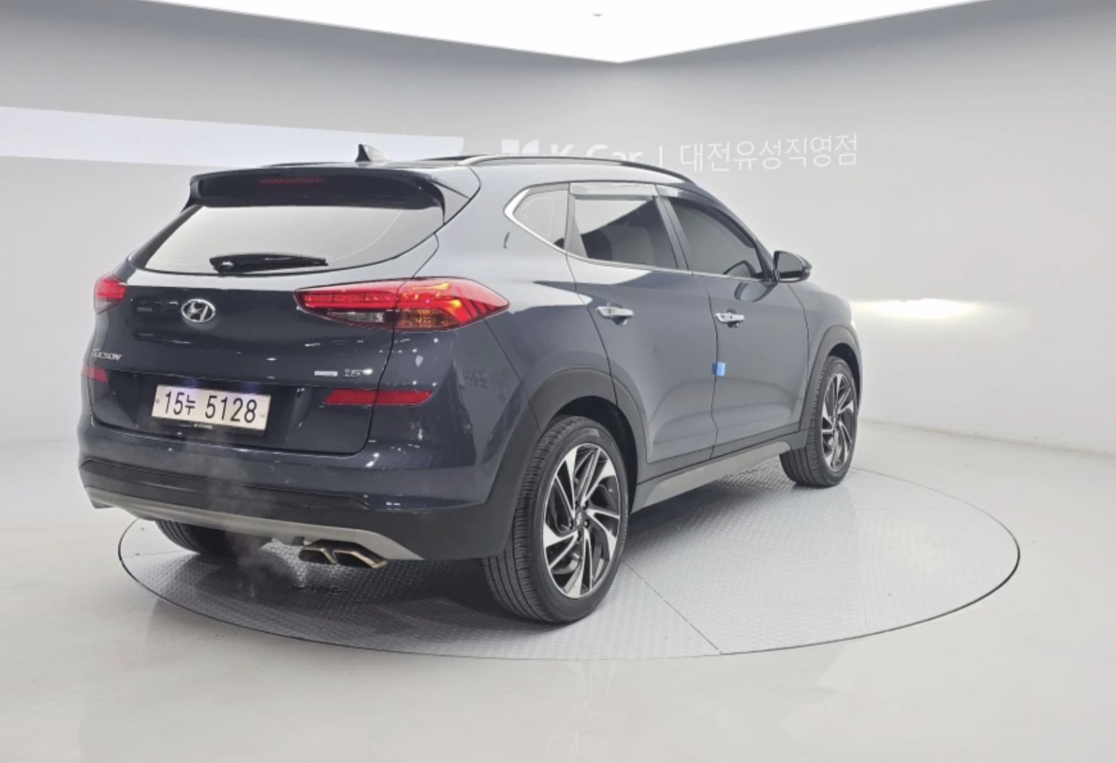 Hyundai Tucson 1.6 TURBO / ОБДУХВАНЕ / ПОДГРЕВИ / ДИСТРОНИК / 360, снимка 4 - Автомобили и джипове - 53930156