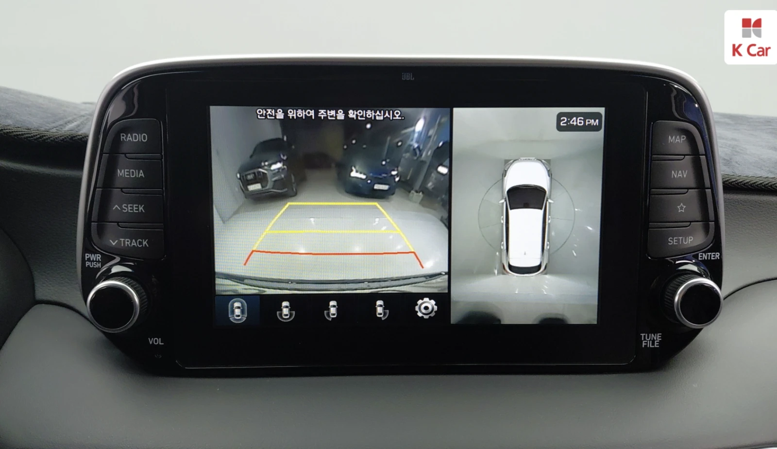 Hyundai Tucson 1.6 TURBO / ОБДУХВАНЕ / ПОДГРЕВИ / ДИСТРОНИК / 360, снимка 8 - Автомобили и джипове - 53930156