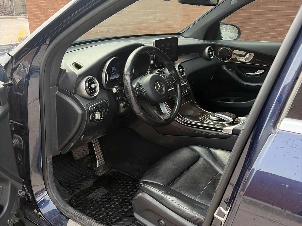 Mercedes-Benz GLC 300 * СЛЕДЕНЕ НА ЛЕНТИ * 360 * ПОДГРЕВ * ПАМЕТ, снимка 5 - Автомобили и джипове - 54021229