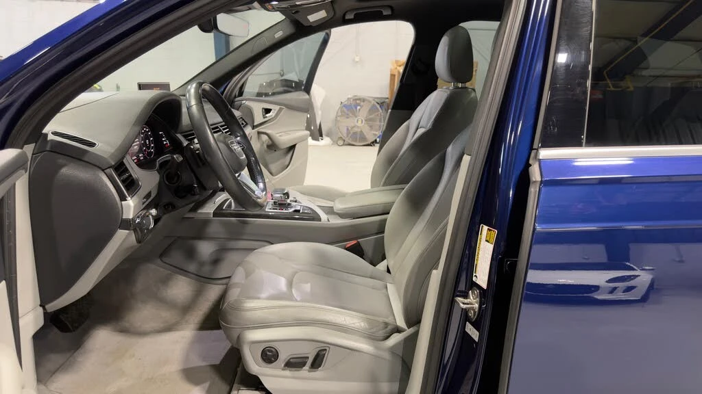 Audi Q7 quattro* Technik* АвтоКредит* (ЦЕНА ДО БГ), снимка 7 - Автомобили и джипове - 54215311