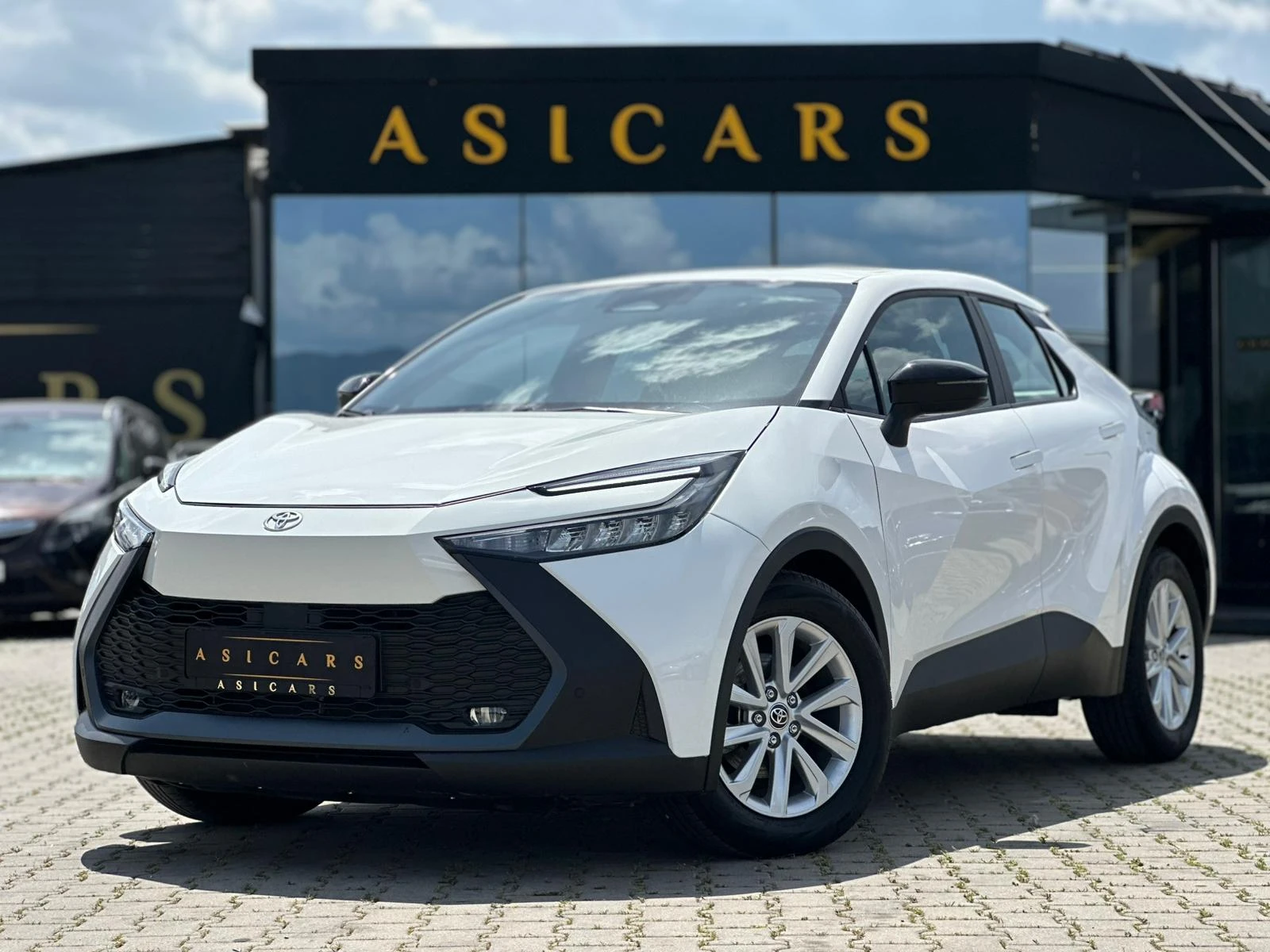 Toyota C-HR / HYBRID / 5000 KM / �������� / ��P /  | Mobile.bg � ����������� 1