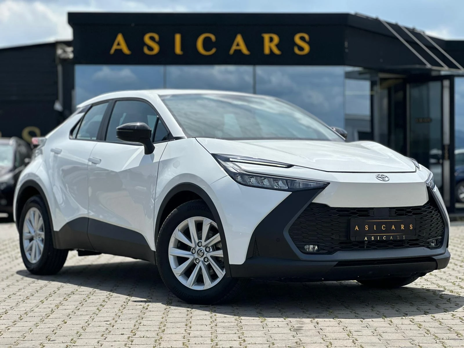 Toyota C-HR / HYBRID / 5000 KM / �������� / ��P /  | Mobile.bg � ����������� 7