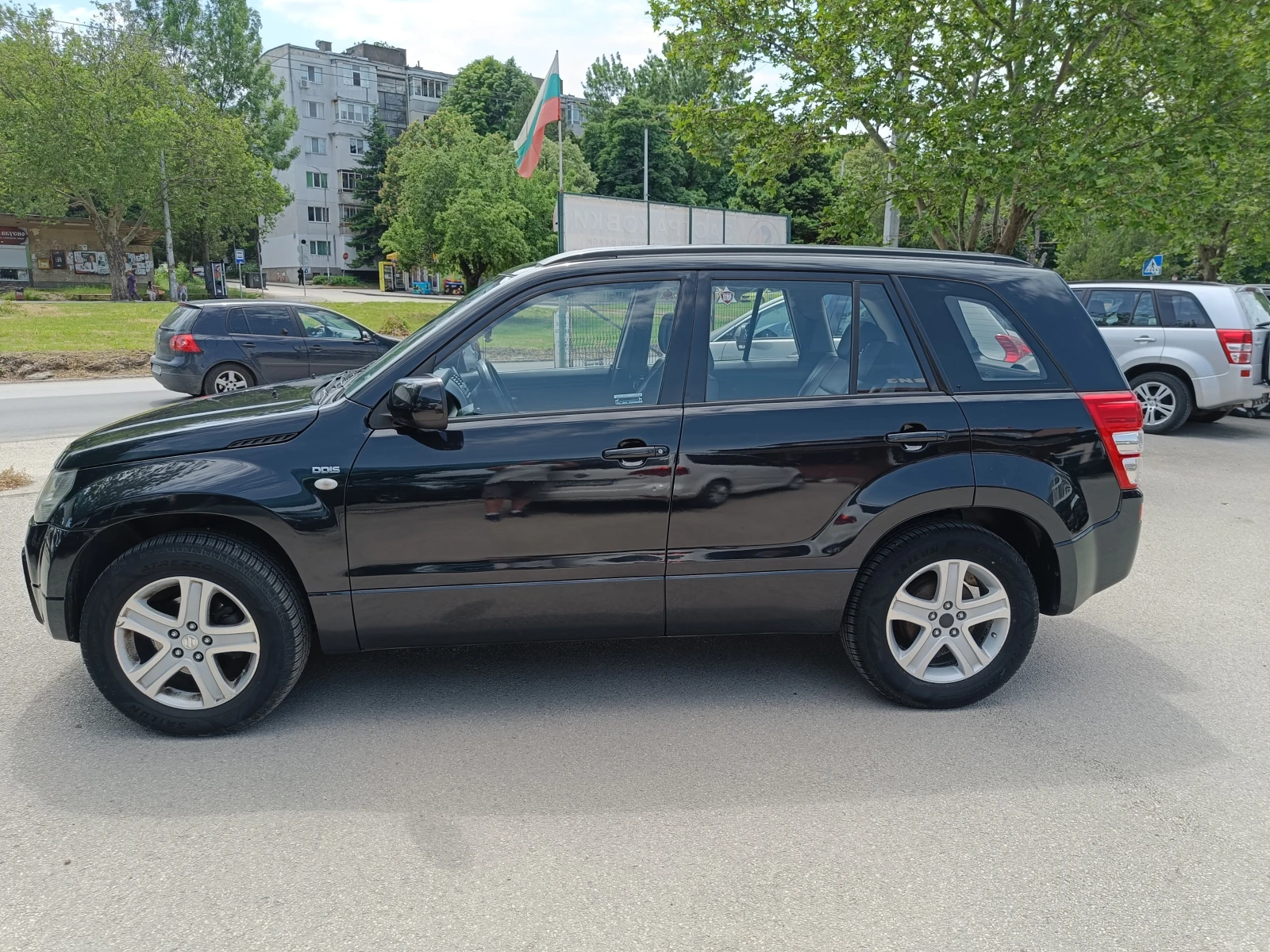 Suzuki Grand vitara 1.9 - 131, снимка 8 - Автомобили и джипове - 54619042