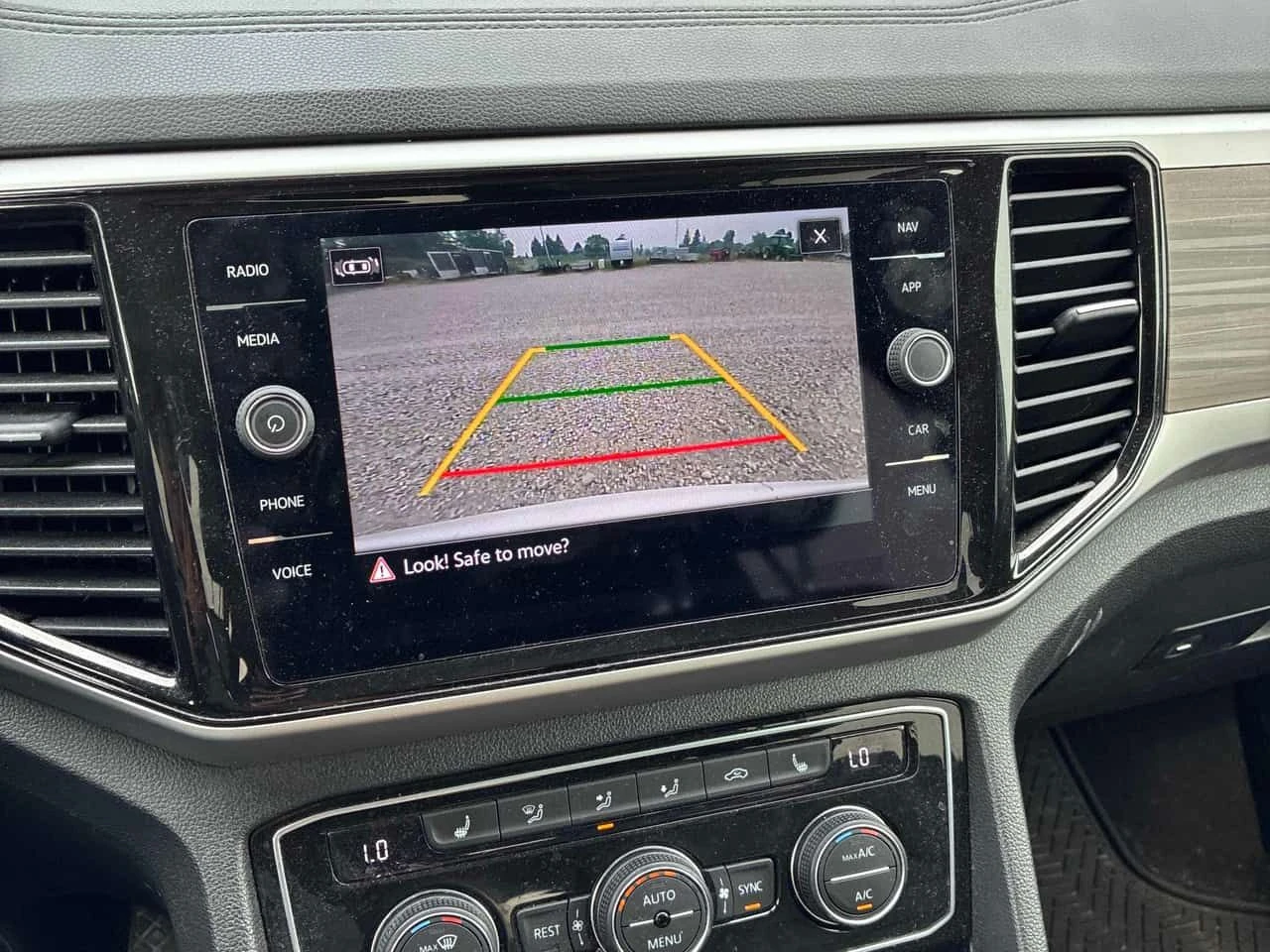 VW Atlas * Highline * CARFAX * ����� �� �����������  | Mobile.bg � ����������� 16