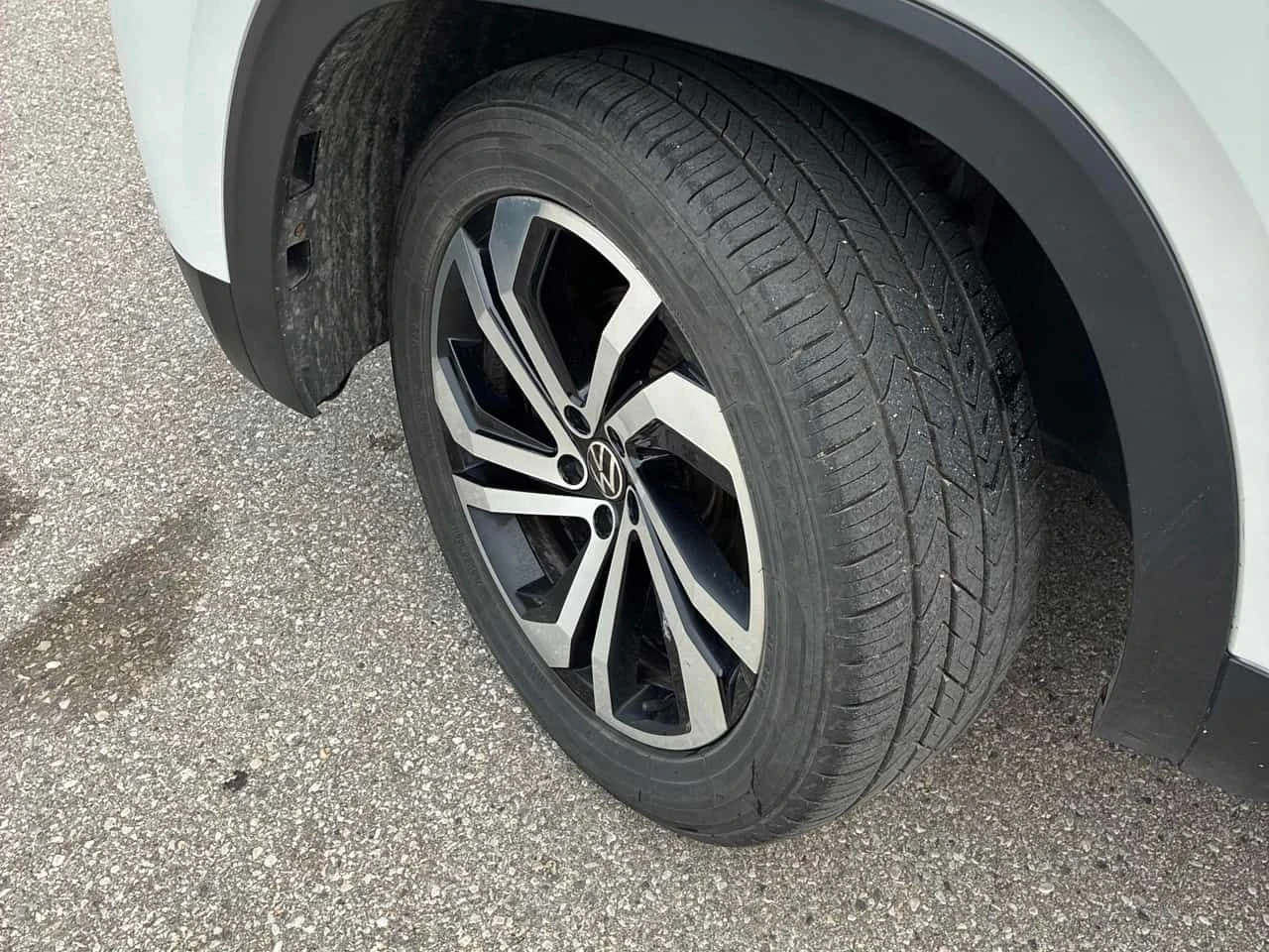 VW Atlas * Highline * CARFAX * ����� �� �����������  | Mobile.bg � ����������� 7