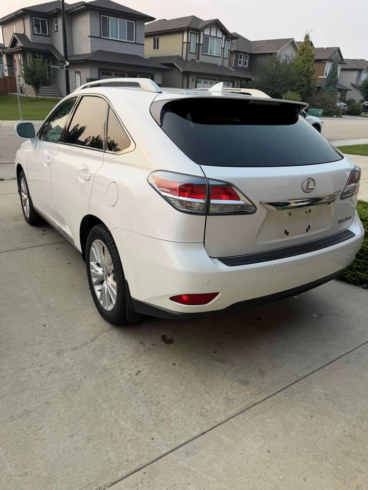 Lexus RX 350 * AWD 4dr * CARFAX * БЕЗ ПЪРВОНАЧАЛНА ВНОСКА, снимка 3 - Автомобили и джипове - 55422494