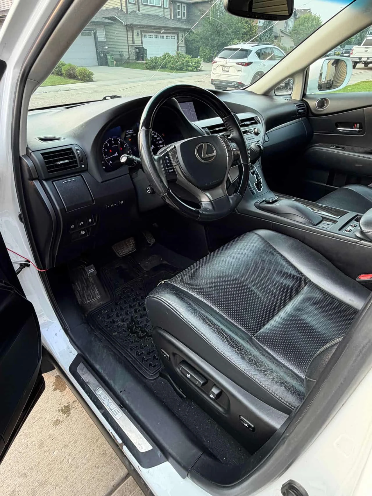 Lexus RX 350 * AWD 4dr * CARFAX * БЕЗ ПЪРВОНАЧАЛНА ВНОСКА, снимка 5 - Автомобили и джипове - 55422494