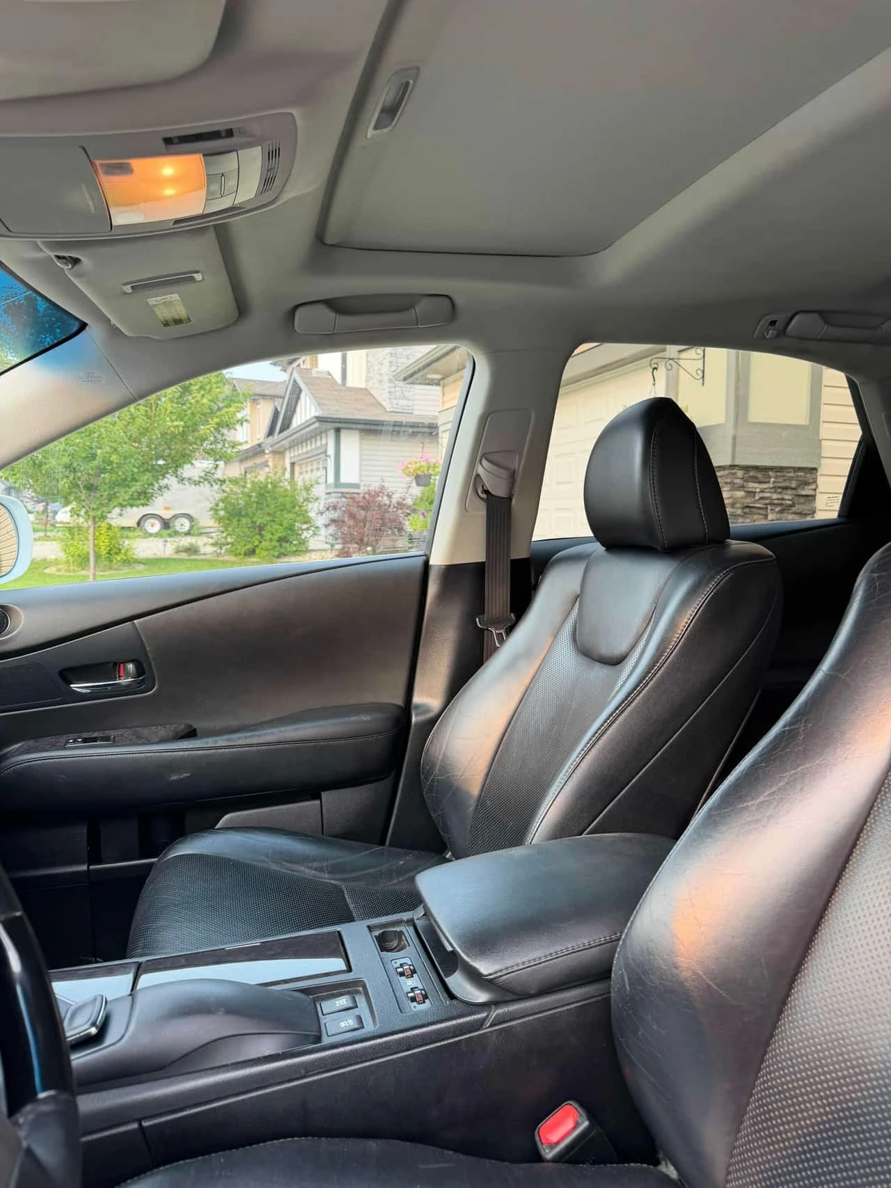 Lexus RX 350 * AWD 4dr * CARFAX * БЕЗ ПЪРВОНАЧАЛНА ВНОСКА, снимка 10 - Автомобили и джипове - 55422494