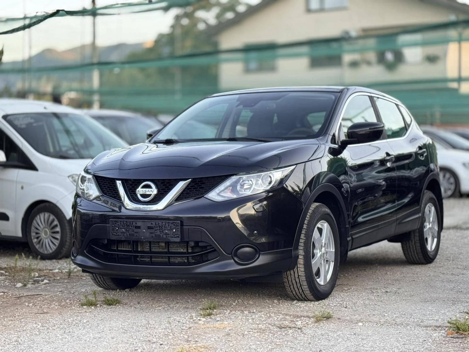 Nissan Qashqai 1.6DCI* Xtronic* XENON* NAVI, снимка 4 - Автомобили и джипове - 56068043