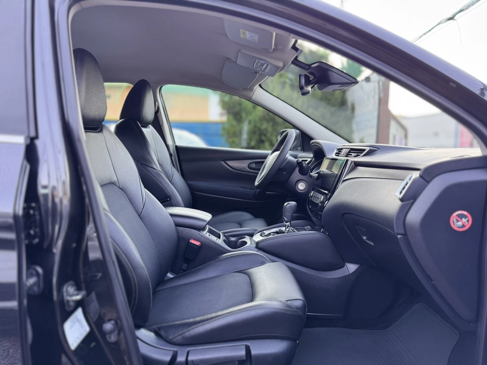 Nissan Qashqai 1.6DCI* Xtronic* XENON* NAVI, снимка 10 - Автомобили и джипове - 56068043