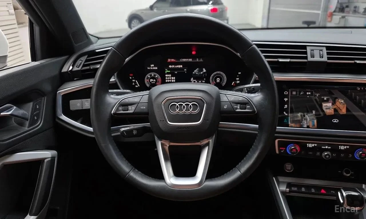 Audi Q3, снимка 15 - Автомобили и джипове - 56731828