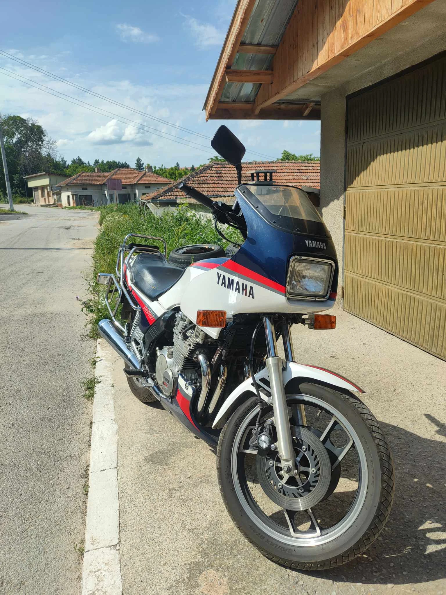 Yamaha XJ 750 - изображение 2