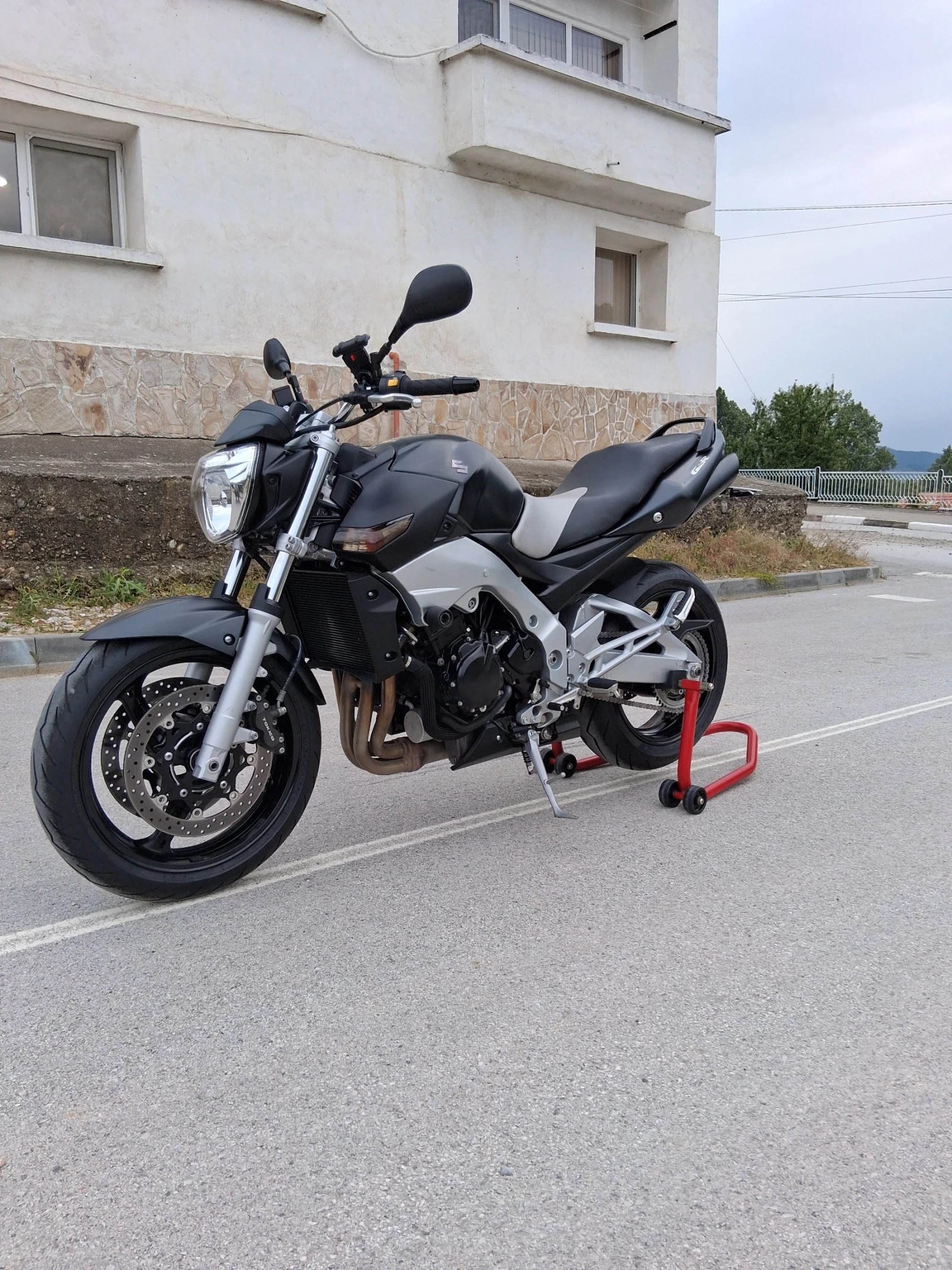 Suzuki Gsr 600 - изображение 2