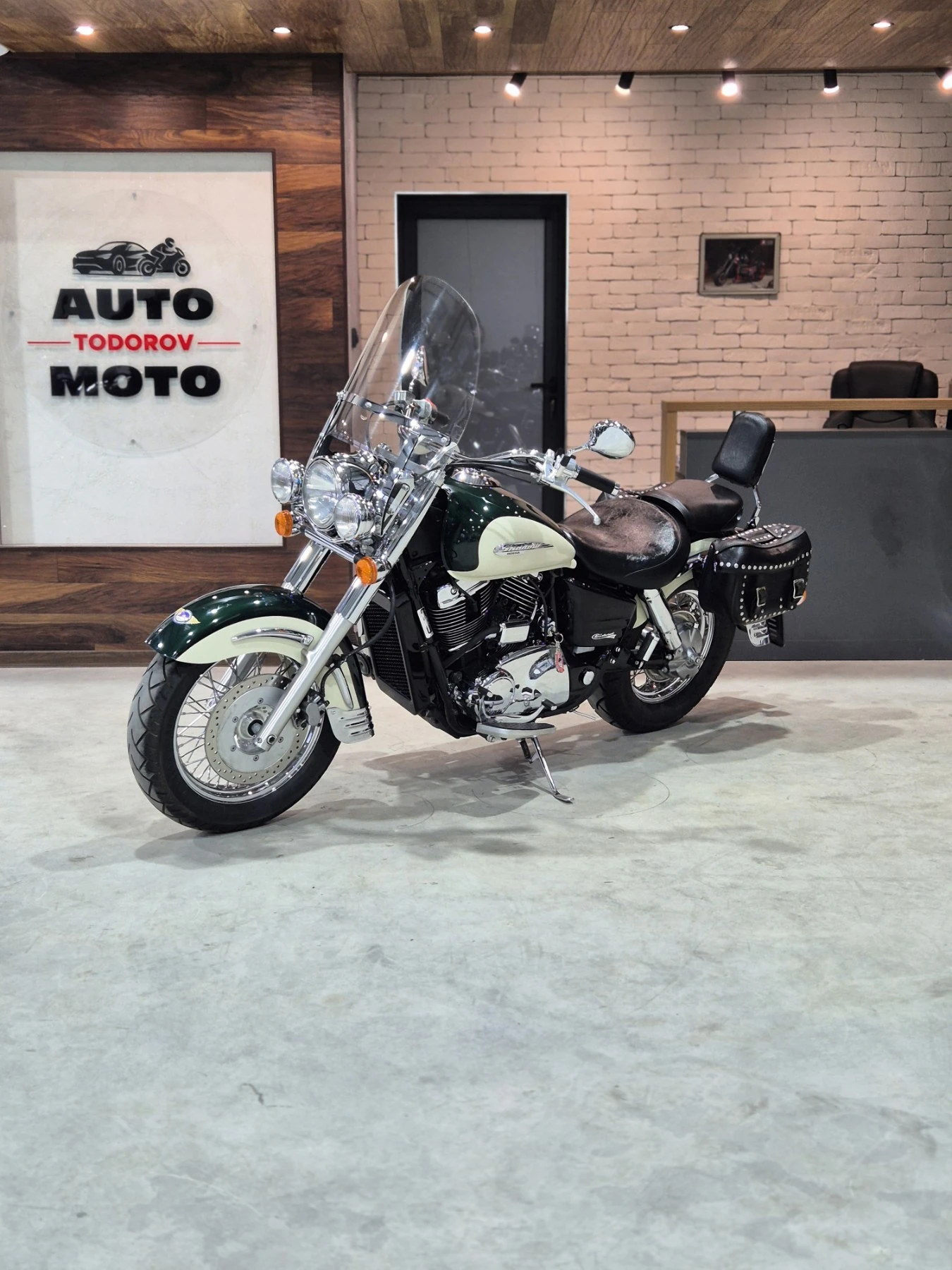 Honda Shadow VT1100 C3 Категория А2!!! Нов внос ШВЕЙЦАРИЯ! ТОП!, снимка 3 - Мотоциклети и мототехника - 54752323