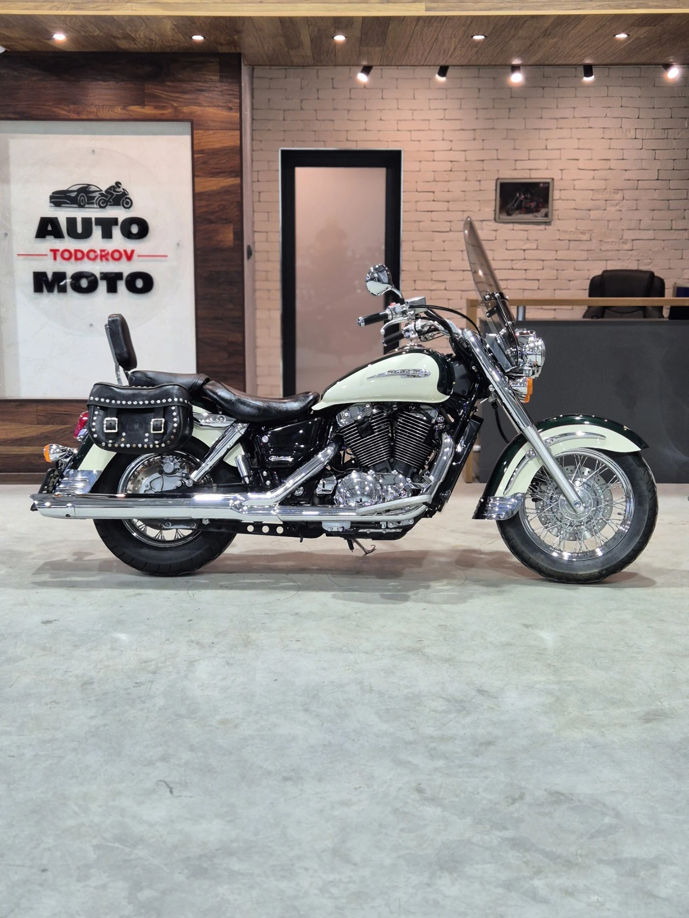 Honda Shadow VT1100 C3 Категория А2!!! Нов внос ШВЕЙЦАРИЯ! ТОП!, снимка 7 - Мотоциклети и мототехника - 54752323