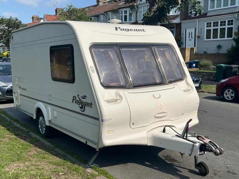 Каравана Bailey Majestic , снимка 4 - Каравани и кемпери - 52908660