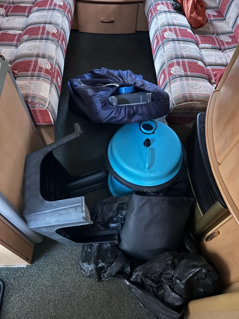 Каравана Bailey Majestic , снимка 12 - Каравани и кемпери - 52908660