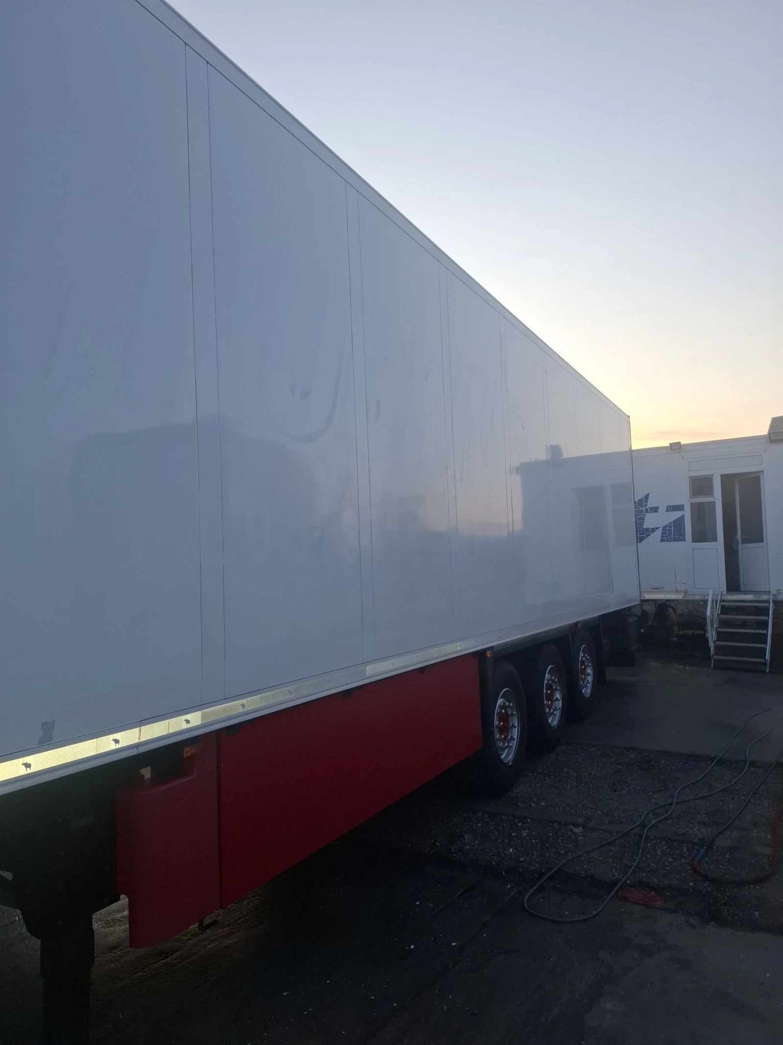 ����������� Schmitz | Mobile.bg � ����������� 4