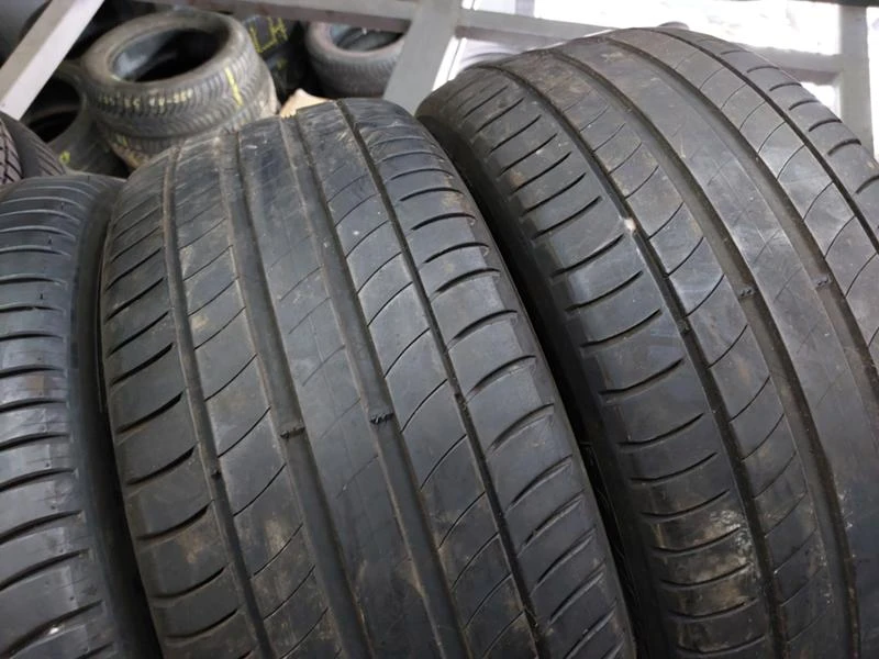 Гуми Летни 235/50R17, снимка 3 - Гуми и джанти - 37112579