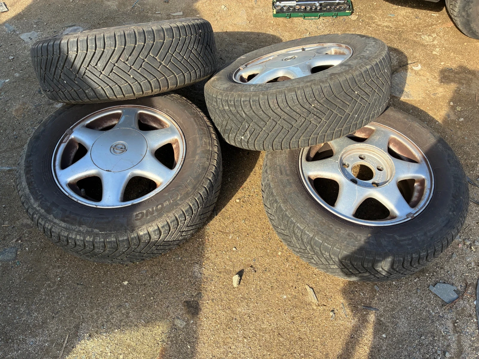    205/65R15  Opel Sintra | Mobile.bg   5