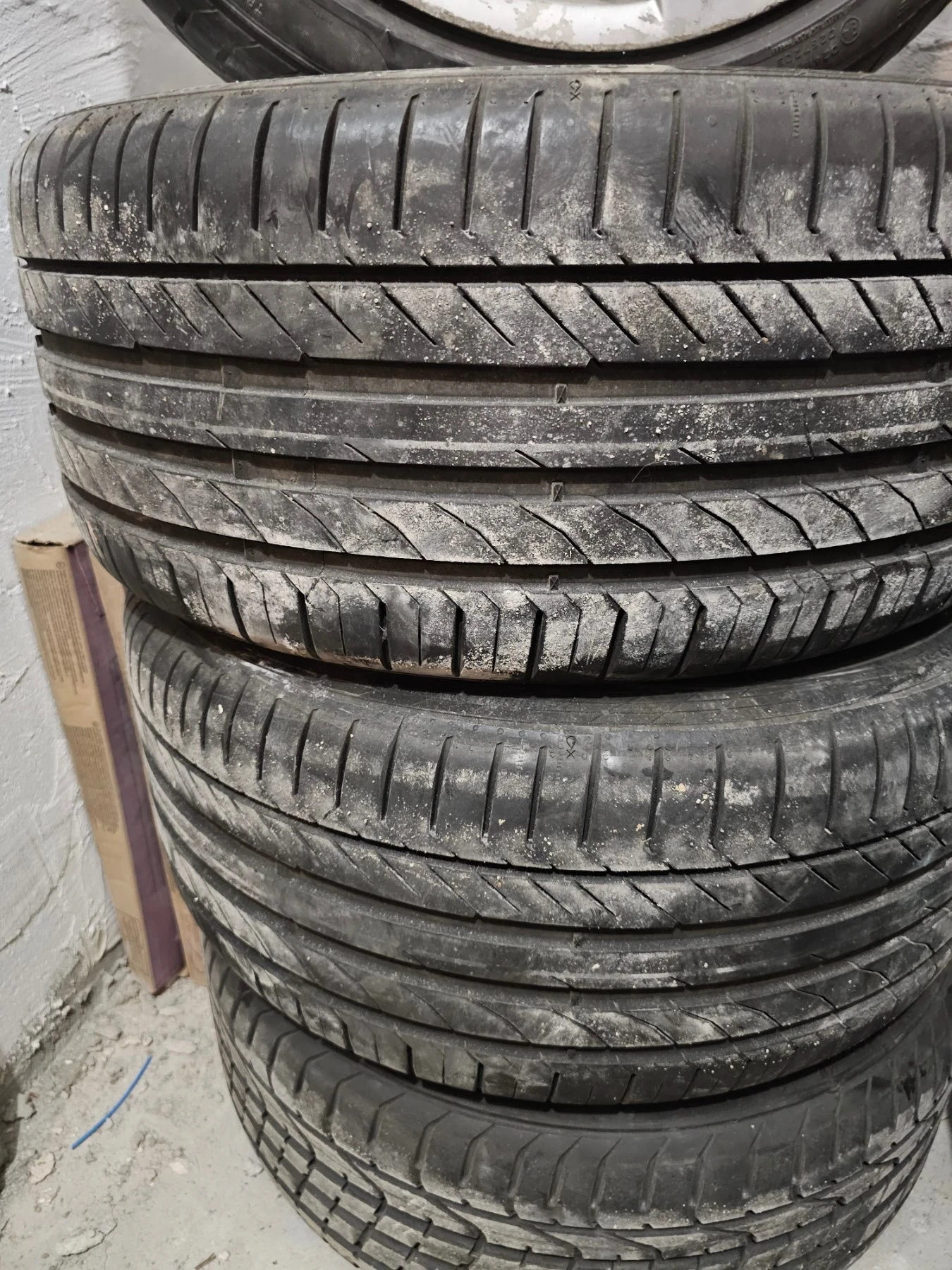 Гуми с джанти Pirelli 225/40R18, снимка 2 - Гуми и джанти - 55503384