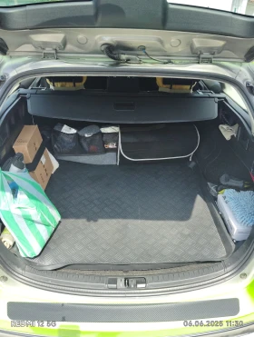 Toyota Auris  1.8 SW Hybrid   * * ГАРАНЦИЯ * * , снимка 11