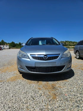 Opel Astra 1.7 дизел, 2011г., снимка 6