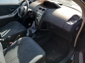 Toyota Yaris 1.0 vvt, снимка 8