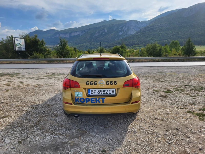 Opel Astra 1.4T-ГАЗ, снимка 4 - Автомобили и джипове - 47053254