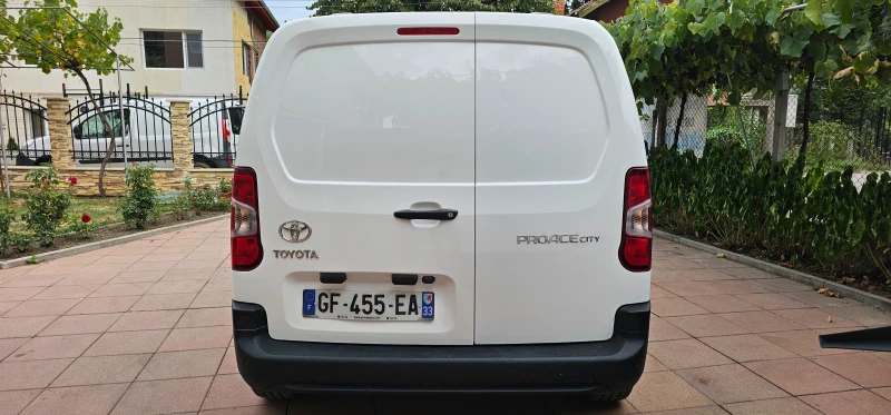 Toyota Proace City 1.5 D4D , снимка 10 - Автомобили и джипове - 47185371