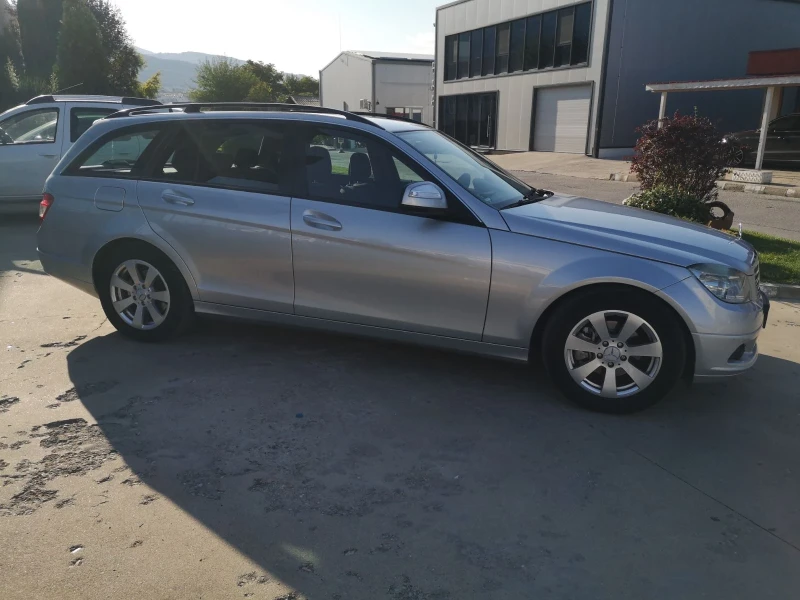 Mercedes-Benz C 200, снимка 2 - Автомобили и джипове - 47368094