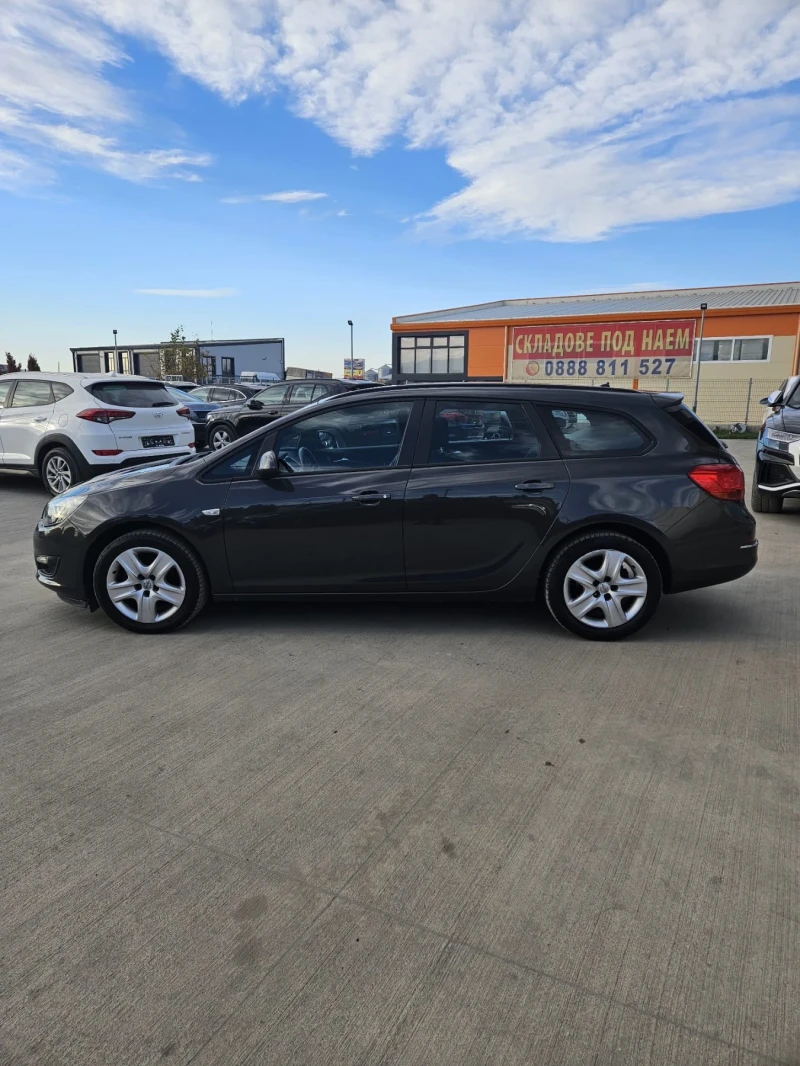 Opel Astra 1.6CDTI, снимка 8 - Автомобили и джипове - 47837420