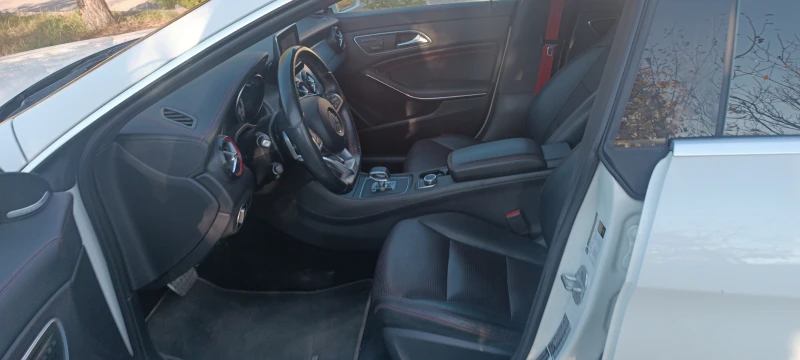 Mercedes-Benz CLA 45 AMG 4MATIC , снимка 10 - Автомобили и джипове - 47963799