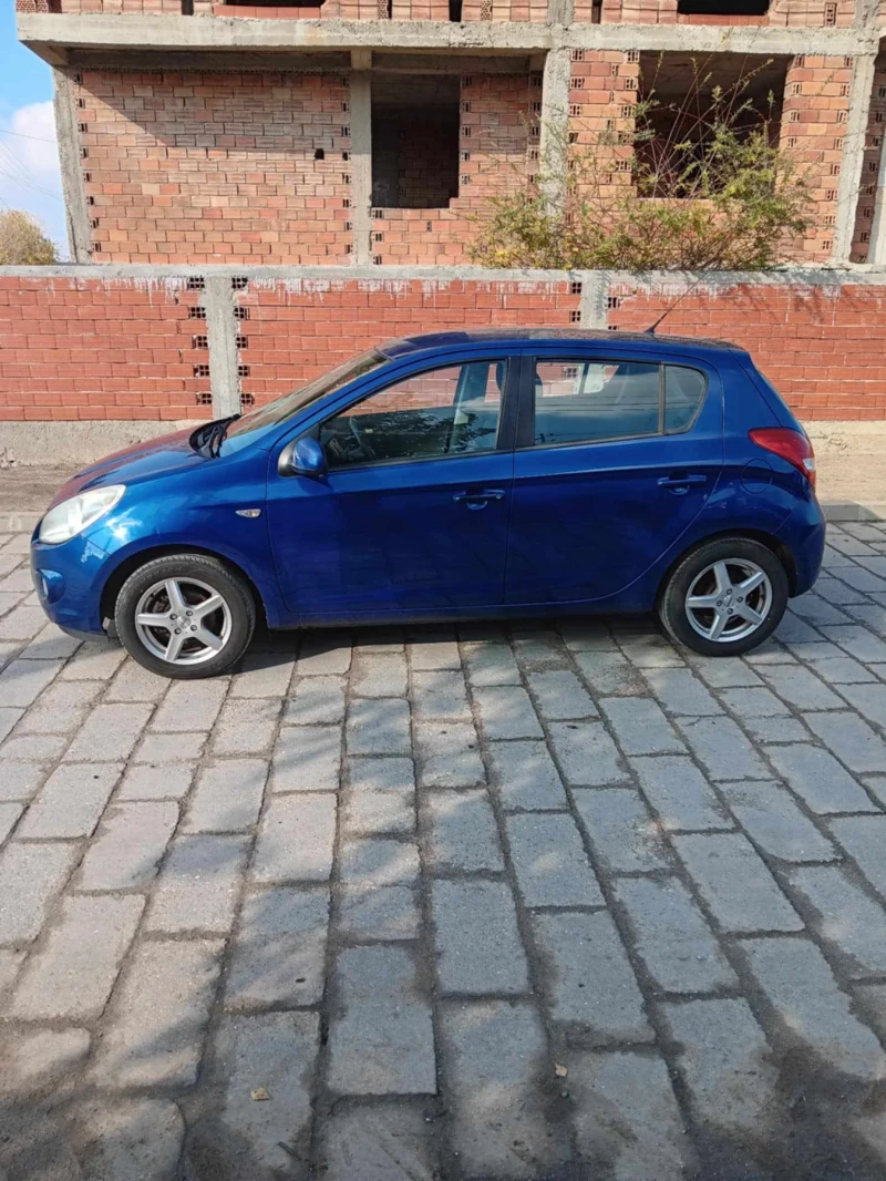 Hyundai I20, снимка 4 - Автомобили и джипове - 47999642