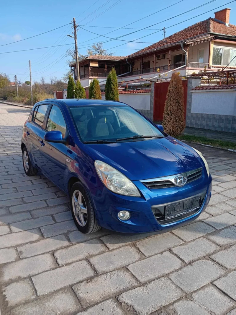 Hyundai I20, снимка 2 - Автомобили и джипове - 47999642