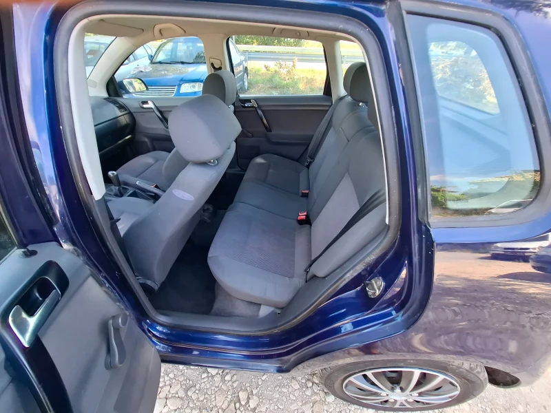 VW Polo 1.4i, снимка 12 - Автомобили и джипове - 48054420