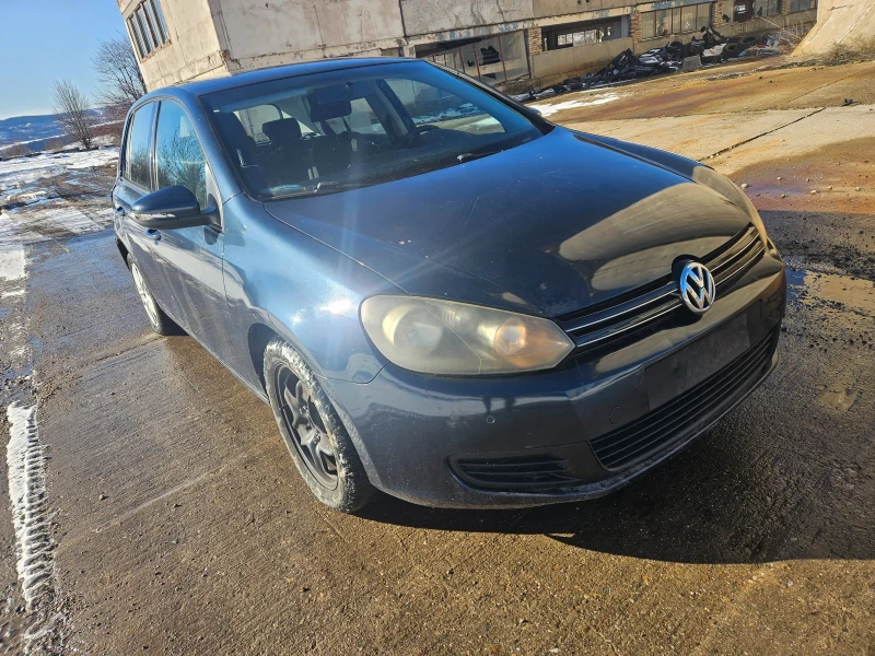 VW Golf 1.6dizel -105ks-2010god - EURO5B!!, снимка 3 - Автомобили и джипове - 48478335