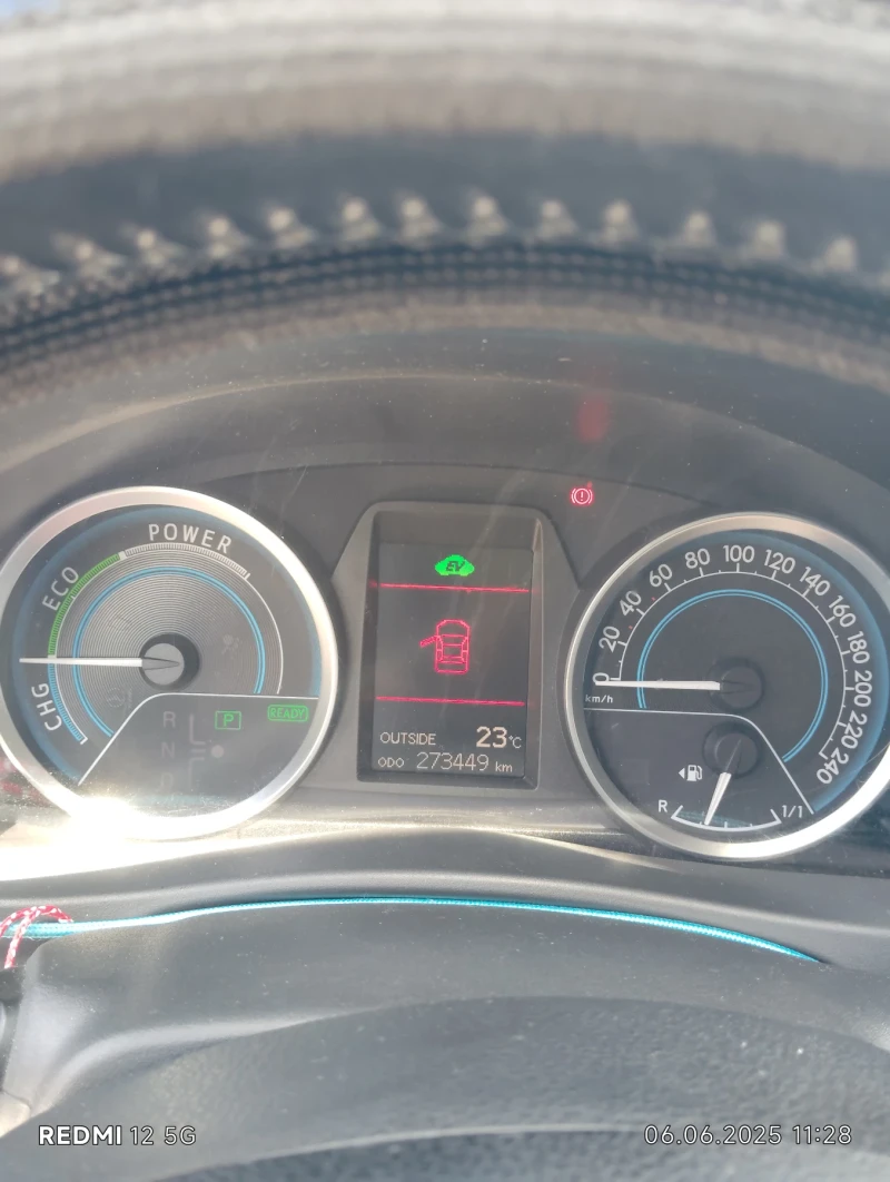 Toyota Auris  1.8 SW Hybrid   * * ГАРАНЦИЯ * * , снимка 8 - Автомобили и джипове - 50573979